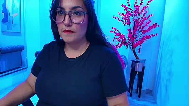 Shantall dreamy online show from October 1, 2025, 3:33 am