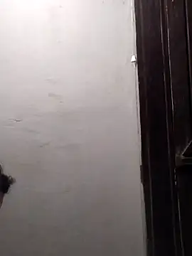 Cachorrinha2025 online show from November 9, 2025, 3:32 am