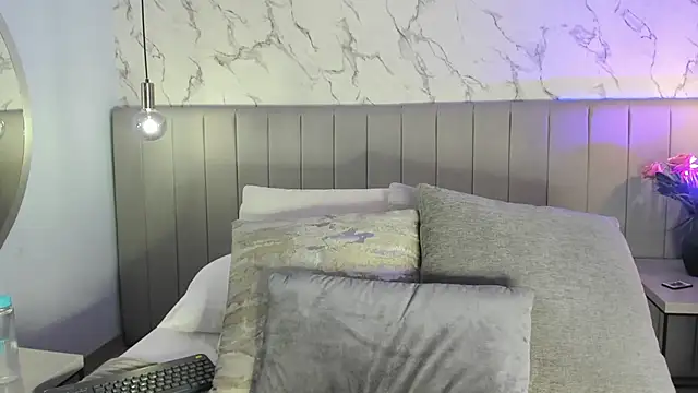 Amber Santana online show from February 12, 2026, 10:20 pm