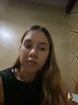 coupleyys online show from November 26, 2025, 9:15 pm