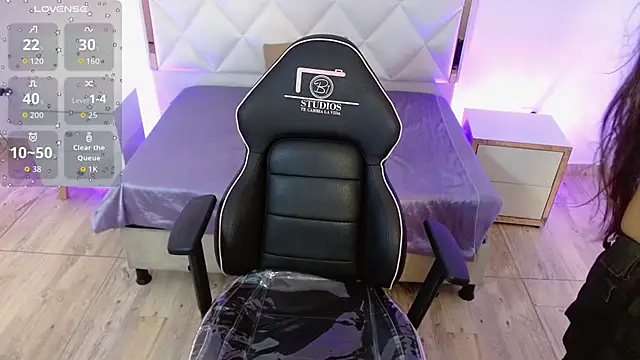 NANAKY TAY online show from October 19, 2025, 11:57 am