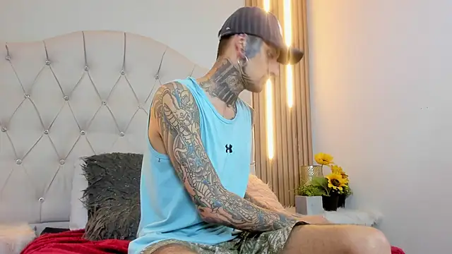 HellBoyInk online show from September 29, 2025, 8:14 pm