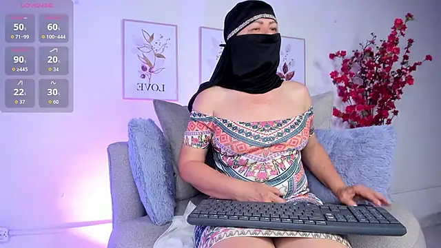 zahra isawii online show from September 22, 2025, 2:50 am