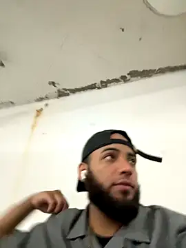 LeoPR00 online show from October 9, 2025, 8:53 pm