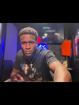 nymphoandthebeast69 online show from April 27, 2026, 6:17 pm