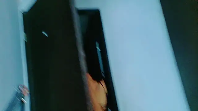 ElectrogoDdess online show from November 20, 2025, 3:18 am