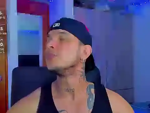  curryboy  online show from September 19, 2025, 11:31 pm