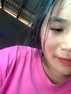 Luna-xinh04 online show from September 28, 2025, 6:09 am