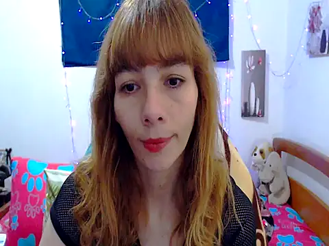 seraphinewhite online show from February 18, 2026, 6:11 am