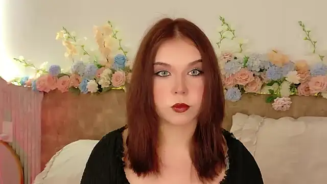Snapshot of Lilith_Bonheur chatting on May 7, 2026, 11:02 am Lilith Bonheur online show from May 7, 2026, 11:02 am
