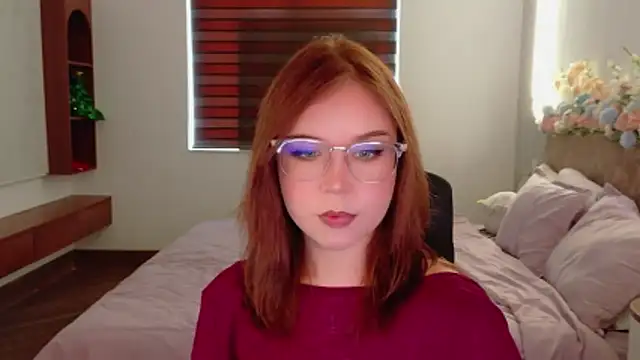 Snapshot of Lilith_Bonheur chatting on May 28, 2026, 3:25 am Lilith Bonheur online show from May 28, 2026, 3:25 am