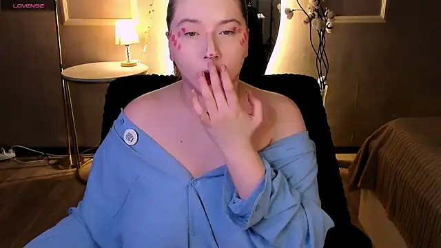 Selena Muse online show from February 6, 2026, 1:29 pm