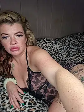 Just peaches not cream online show from November 9, 2025, 11:25 am