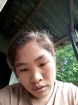 Luyen004 online show from April 5, 2026, 11:22 pm