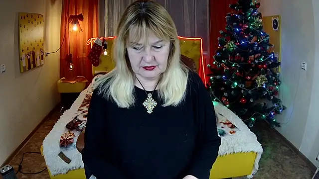 EmmaEllison online show from December 2, 2025, 7:32 am