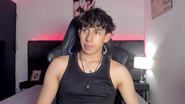 Aaron Spencer13 online show from October 9, 2025, 7:25 pm