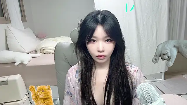 Snapshot of lengiiiii chatting on September 26, 2025, 2:46 pm lengiiiii online show from September 26, 2025, 2:46 pm