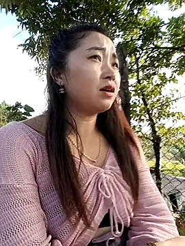 xianglove online show from October 2, 2025, 9:01 am