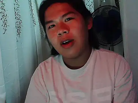 Huntrix2025 online show from November 14, 2025, 9:46 am