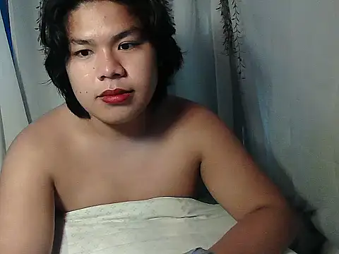 Huntrix2025 online show from December 13, 2025, 10:05 pm