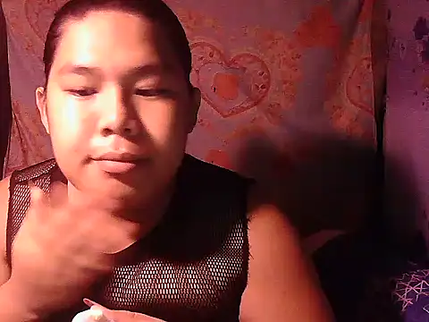 Huntrix2025 online show from July 4, 2026, 1:04 pm