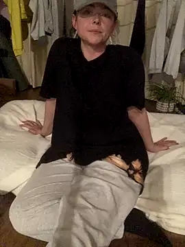 Mia Winters online show from December 14, 2025, 8:58 pm