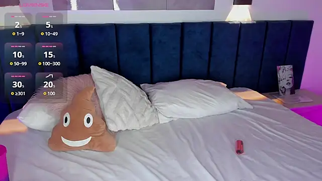 Snapshot of SharonLovee chatting on February 10, 2026, 9:58 pm SharonLovee online show from February 10, 2026, 9:58 pm