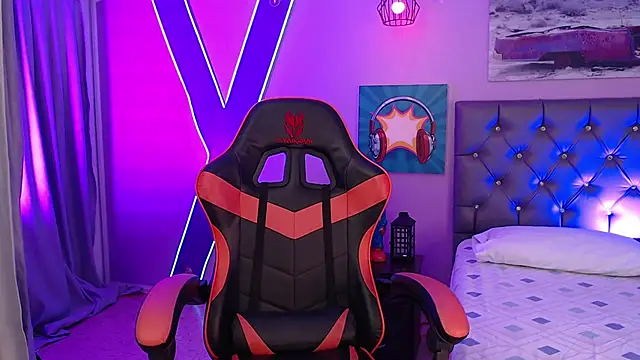 Snapshot of Sabriinaa_Foxx chatting on October 20, 2025, 12:17 pm Sabriinaa Foxx online show from October 20, 2025, 12:17 pm