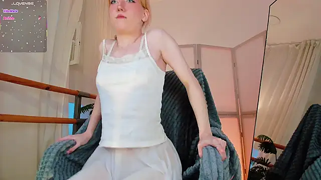 MorgyAsuna  online show from January 9, 2026, 7:04 am