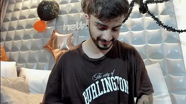 Jack Daniel   online show from October 31, 2025, 5:53 pm