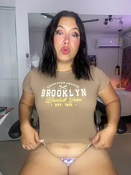 SashaFlame500 online show from September 19, 2025, 2:59 am