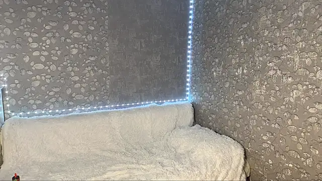 AnnabellVuyovich online show from November 8, 2025, 12:03 am