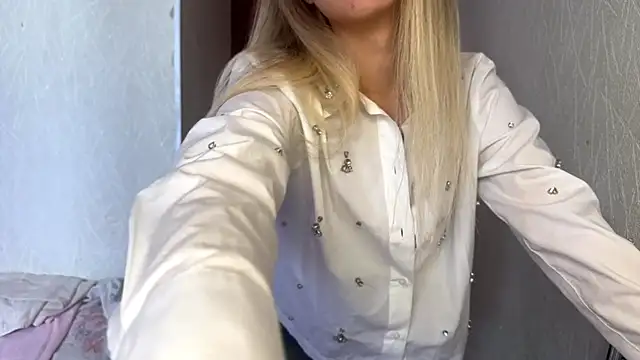 AnnabellVuyovich online show from September 20, 2025, 10:20 am