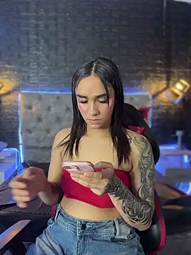 Snapshot of Isabella-Teen chatting on February 26, 2026, 2:33 am Isabella-Teen online show from February 26, 2026, 2:33 am