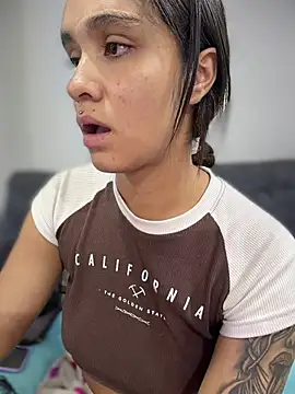 Isabella-Teen online show from March 15, 2026, 2:07 am