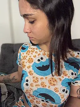 Isabella-Teen online show from January 8, 2026, 2:17 am