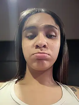 Snapshot of Isabella-Teen chatting on February 3, 2026, 2:00 am Isabella-Teen online show from February 3, 2026, 2:00 am