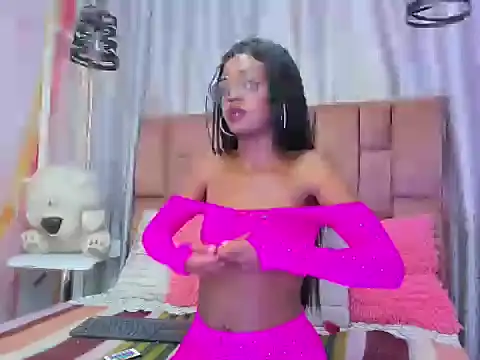 alix noa online show from November 14, 2025, 7:50 pm