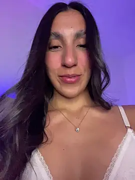 MaddyX   online show from June 24, 2026, 7:22 pm