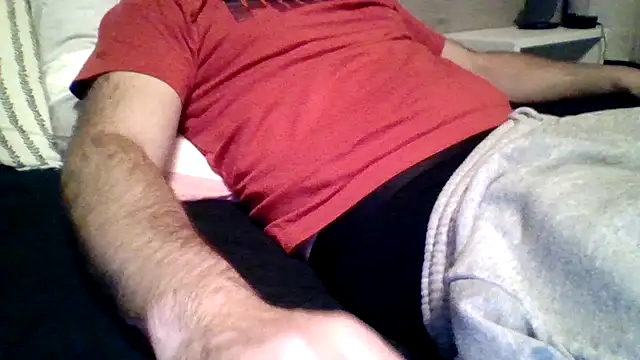 maxh08625 online show from September 26, 2025, 11:00 pm