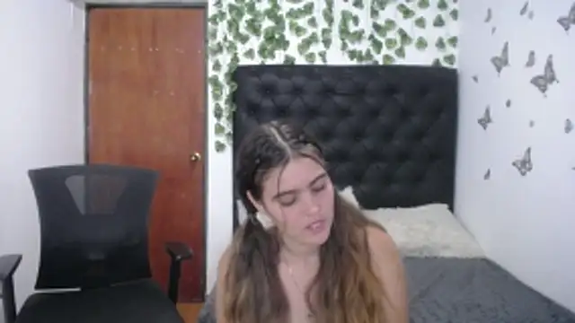 isabel 09 online show from October 30, 2025, 4:15 pm