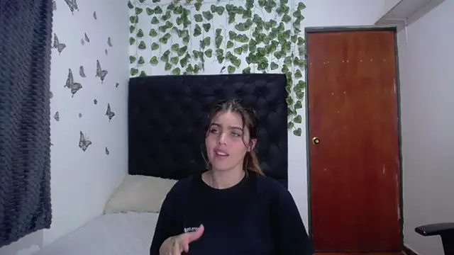 isabel 09 online show from November 15, 2025, 3:16 pm