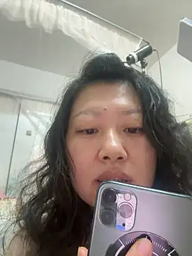 feifei1234 online show from September 19, 2025, 1:42 am