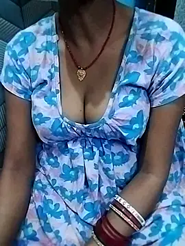 Hot-Monica online show from October 5, 2025, 1:13 pm