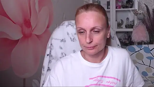 Snapshot of Venus_love1 chatting on September 16, 2025, 4:08 pm Venus love1 online show from September 16, 2025, 4:08 pm