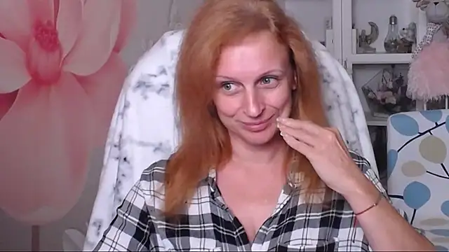 Snapshot of Venus_love1 chatting on September 24, 2025, 5:19 pm Venus love1 online show from September 24, 2025, 5:19 pm