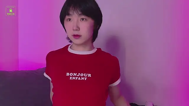HeejinWang online show from May 8, 2026, 4:16 am