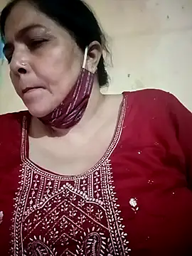 Love-890 online show from October 8, 2025, 5:13 pm