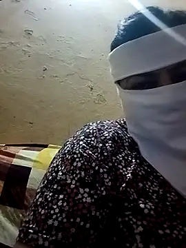 Love-890 online show from October 28, 2025, 1:28 am