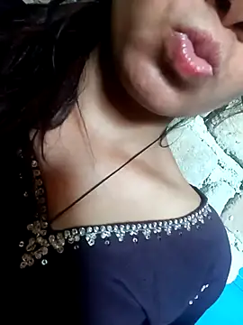 Aaisha-16 online show from April 1, 2026, 4:47 am